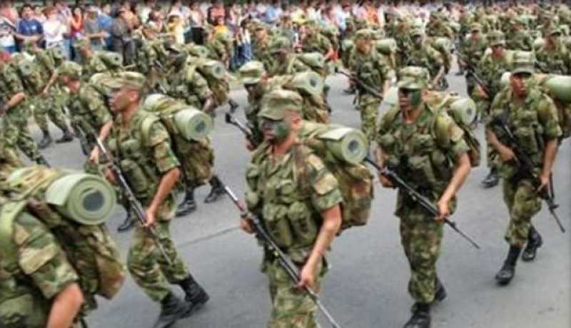 باريس تطلب من القاهرة حماية مصالحها في مصر