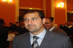 قبرص تسحب الجنسية من ''مخلوف'' قريب الأسد