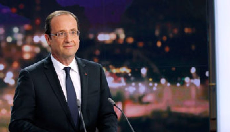 الرئيس الفرنسى يهنئ ميركل لفوزها فى الانتخابات ويدعوها لزيارة باريس