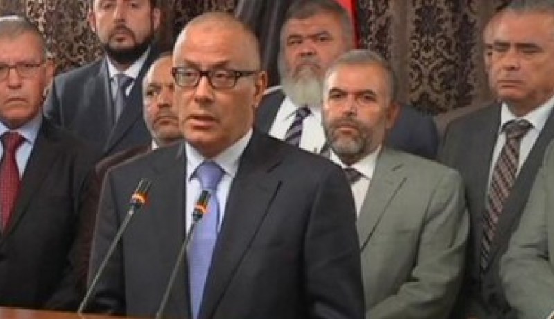 مدير مكافحة الجريمة بليبيا يقر بأنه قبض على رئيس الحكومة الليبية زيدان بتهمتي الفساد والمخدرات