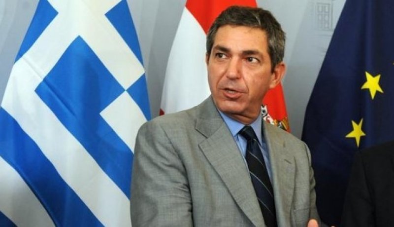 وزير الخارجية اليوناني يلتقي مرسي “سرّا” لاستيضاح الاعتداء على سفينة لبلادها بقناة السويس