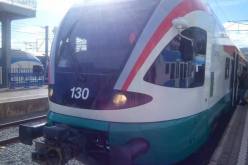 محتجون يشلون حركة القطارات ويغلقون 3 طرق رئيسة في البليدة