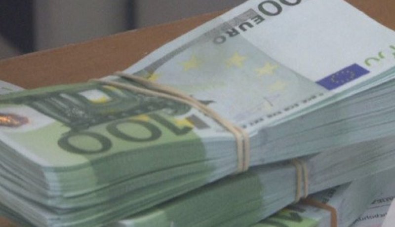 دين منطقة اليورو يرتفع إلى مستوى قياسي