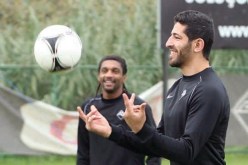 الجزائري رفيق حليش يعود الى تدريبات فريقه اكاديمكا كويمبرا