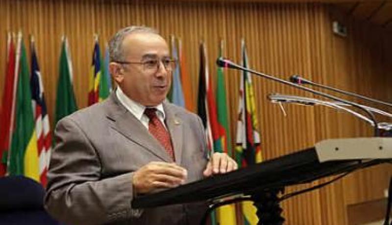 لعمامرة يتحادث بباماكو مع الممثل السامي للاتحاد الإفريقي من اجل مالي