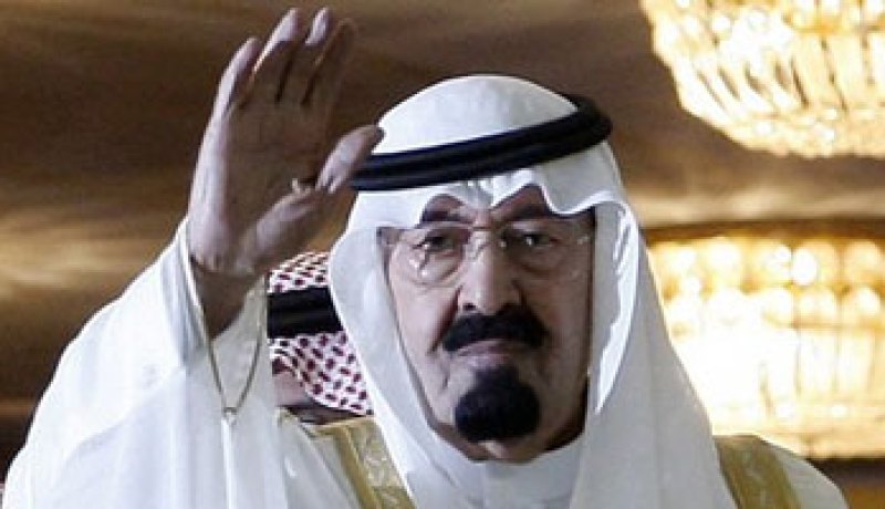 العاهل السعودى يؤكد عدم السماح للأحزاب باستغلال الدين