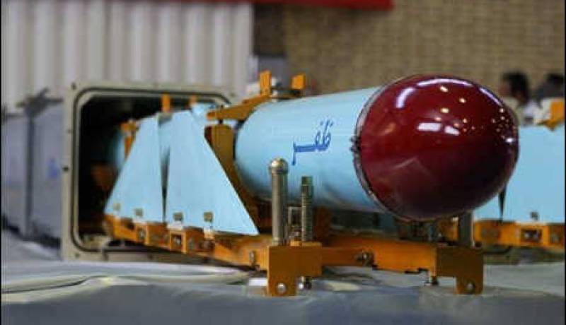 الحرس الثوري يختبر بنجاح صاروخ “ظفر” المضاد للسفن