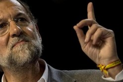 رئيس الوزراء الإسباني ينشر بياناً بمداخيله اثر الاشتباه في تورطه بقضية فساد