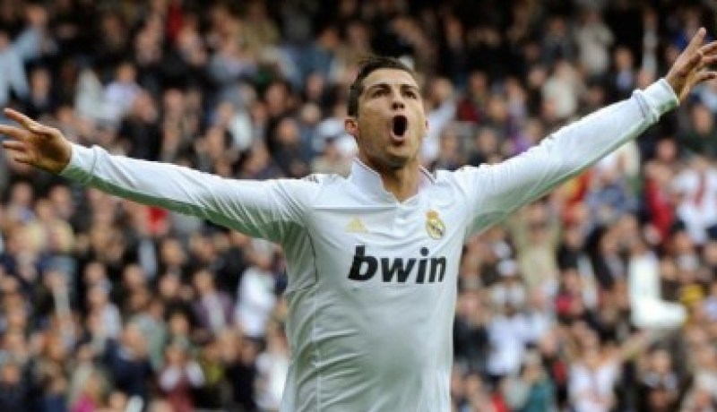 كريستيانو رونالدو: أريد إنهاء عقدي مع ريال مدريد