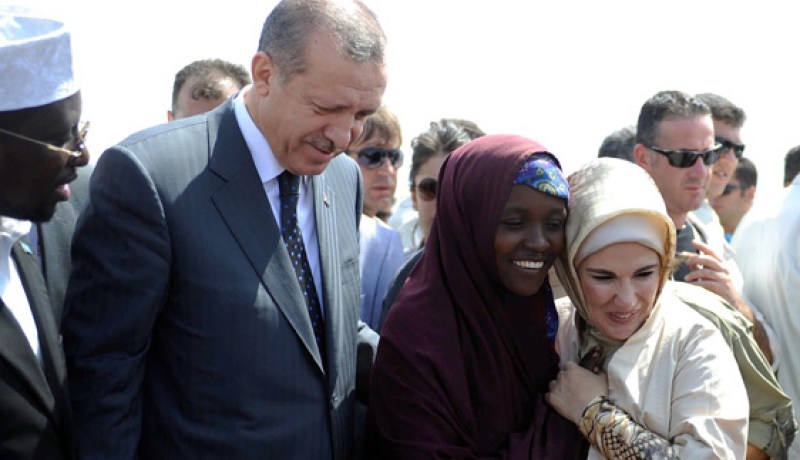 أردوغان : لو كنت عنصريًا لما تزوجت بعربية