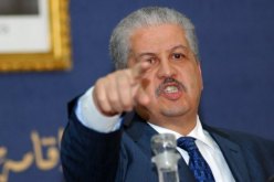 سلال يحث الولاة و رؤساء الشركات على تفعيل الحوار الإجتماعي