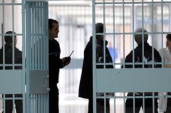 هيومن رايتس: انتهاكات متنوعة بحق الموقوفين بسجون تونس