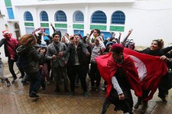 تونس توقف ناشطة أوكرانية فى منظمة “فيمن” وترحلها