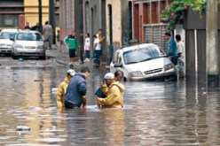 أمطار طوفانية تجتاح بلدية فكيرينة بأم البواقي