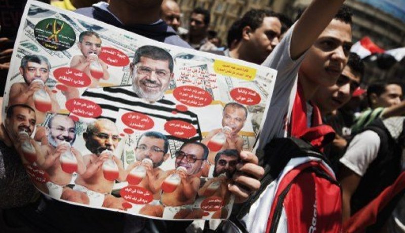النائب العام يأمر باستجواب الكتاتني والبيومي حول التحريض على قتل المتظاهرين