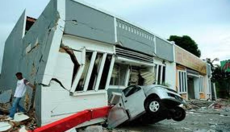 زلزال بقوة 7,1 درجات في بحر بندا في اندونيسيا ولا خطر بحصول تسونامي