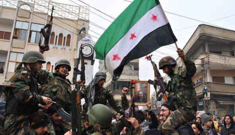 الجيش السوري الحر يتسلم الدفعة الأولى من المساعدات الأمريكية
