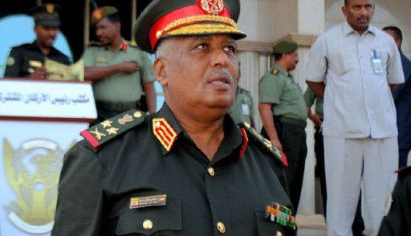 قائد جديد للجيش السوداني يتقلد مهامه بعد هجمات للمتمردين