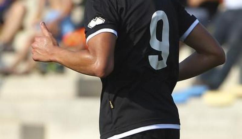 بلفوضيل رسميا ضمن تشكيلة المنتخب الوطني
