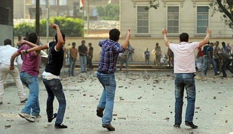 مصر: 10قتلى وجرحى باشتباكات بين مسلمين واقباط