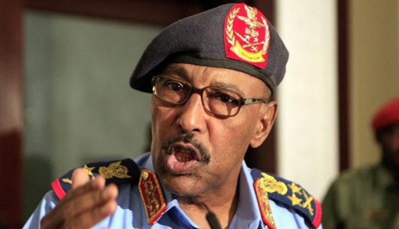 وزير الدفاع السوداني يعلن عن بدء اكبر حملة عسكرية لإنهاء التمرد المسلح في البلاد