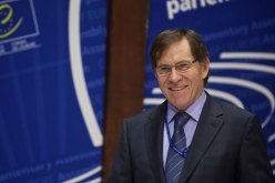 مسؤول اوروبي : الجزائر تلعب دورا “في غاية الأهمية” في المنطقة