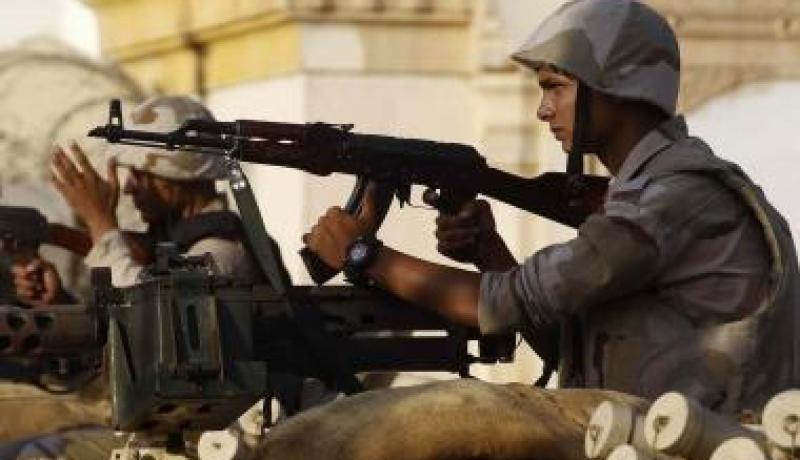 مقتل شرطي مصري على يد مسلحين مجهولين