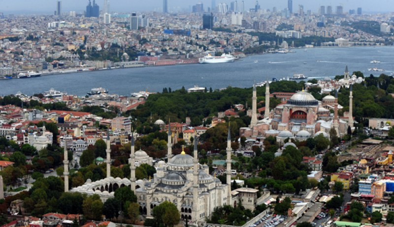 تلاسن بين تركيا واليونان حول مستقبل متحف آيا صوفيا