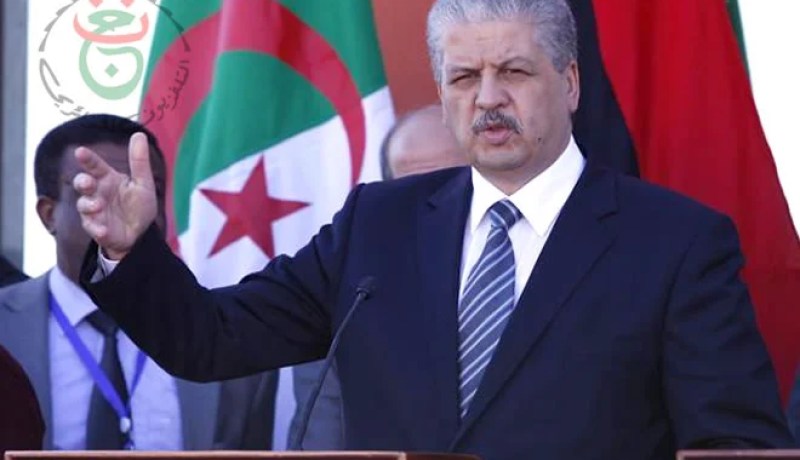 سلال يتحادث في باماكو مع الرئيس التونسي