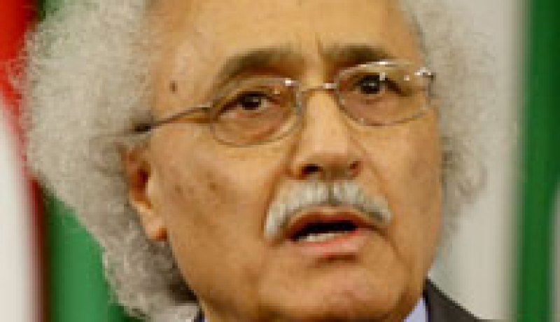 باباس يؤكد أن الجزائر كانت سباقة في المطالبة بنظام اقتصادي عالمي جديد