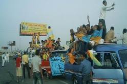 انصار نادي الاسماعيلي  يتظاهرون احتجاجا على نقل مباراة فريقهم مع اتحاد الجزائر إلى الاسكندرية