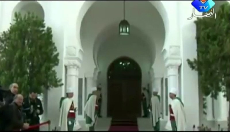 قصر المرادية ينتظر الأسد القادم لرئاسيات 2014
