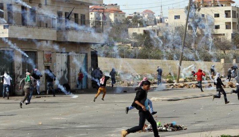 اعتقالات عشوائية بحق الأطفال الفلسطينيين في مدن الضفة الغربية