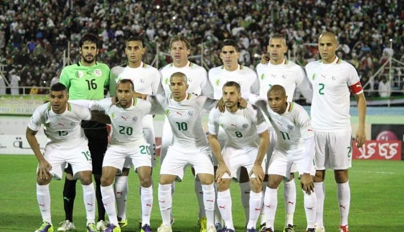 وصول المنتخب الوطني الجزائري الى ملعب مصطفي تشاكر بالبليدة