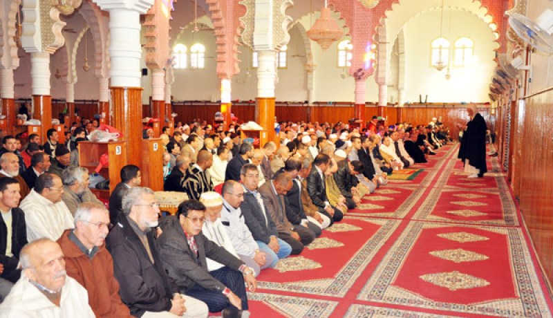 غلام الله يأمر الأئمة بتسخير المنابر لمحاربة الأفكار المتطرفة