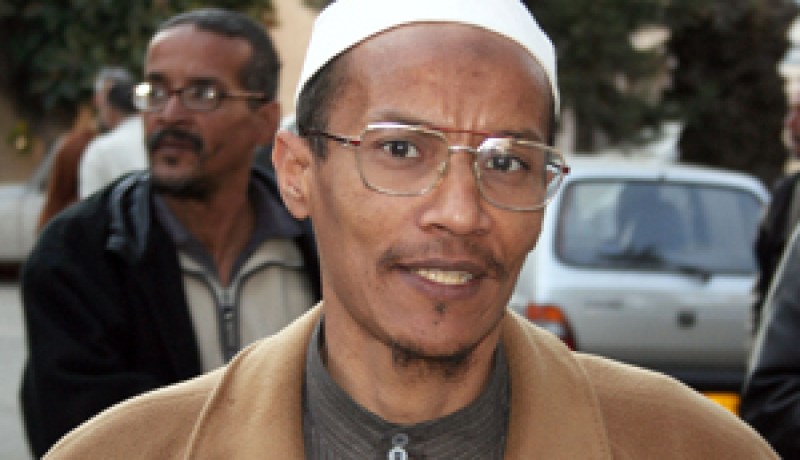 علي بن حاج: “أسعى وراء القضايا التي يذكر فيها اسم عبد القهار حتى أكوّن القناعة المفقودة عن وجهته”