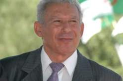 تونسي يتراجع عن قرار تجريد الأعوان الشبيهين من أسلحتهم