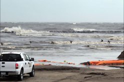 انقاذ فتاتين في المكسيك حاصرتهما مياه الفيضان وبقيتا اربعة ايام متشبثتين بشجرة