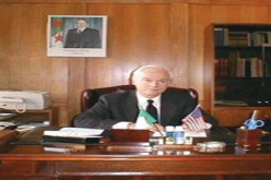 إدريس الجزائري يتلقى ميدالية القدس من طرف الرئيس محمود عباس