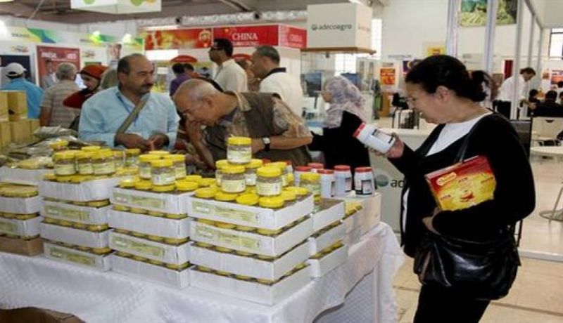 الصناعات الغذائية أكثر القطاعات استقطابا للجمهور خلال معرض الإنتاج الوطني