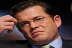 وزير الدفاع الألماني في زيارة إلى الولايات المتحدة الأمريكية