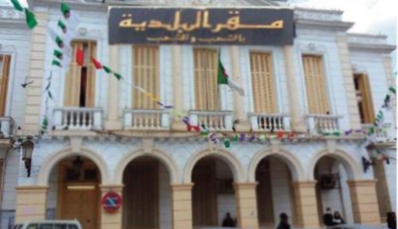 إلزام البلديات الغنية ضريبيا بمساعدة نظيرتها «الزوالية»