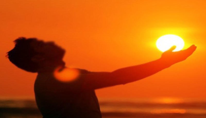 أكرمني الله بالمال الوفير فمن تكون زوجتي لأعاملها بمنتهى الضمير