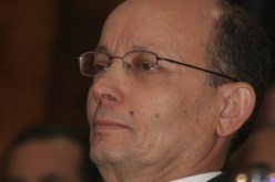 العربية ليست من أولويات عمار تو