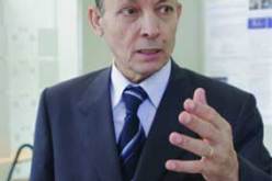 ‮''‬داتاشو‮'' ‬البروفيسور لا‮ ‬يٌعجب الوزير