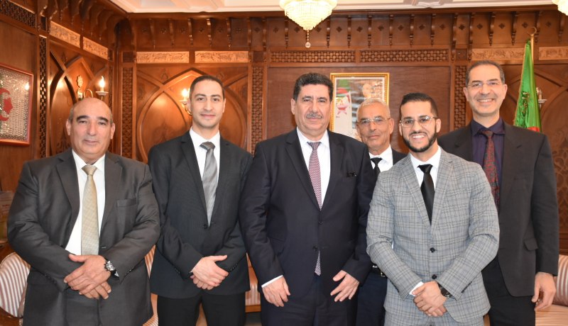 وزير الفلاحة يستقبل مسيري شركة “كلود وييند”