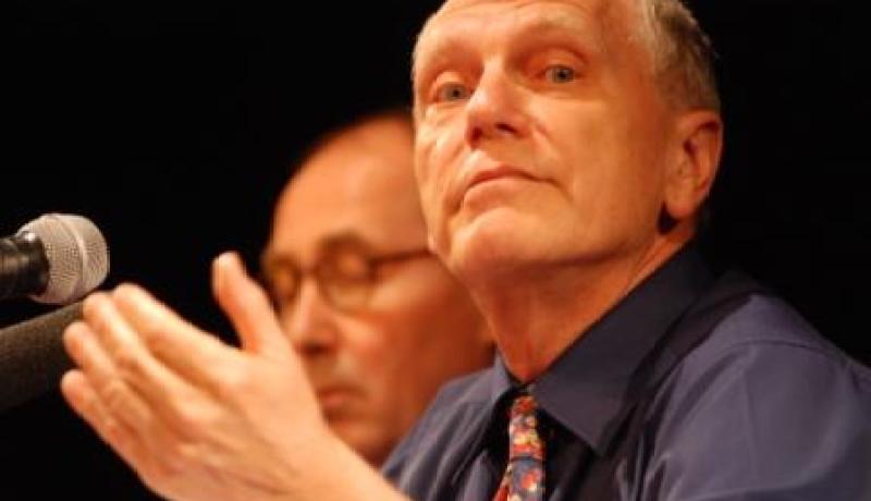 ''الفـيـــزا'' لشـراء ضمـيـــــر الصحـافـة!