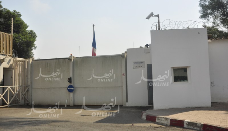 السفارة الفرنسية تنفي وجود إجراءات خاصة بالمسافرين الجزائريين