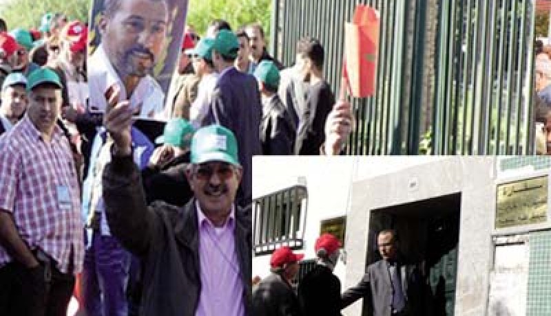 مغاربـــــة يقتحمـــــون مقـــــر السفـــــارة الجزائريـــــة فـــــي الربـــــاط