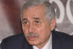 الزاوي يكرم السفير الفلسطيني